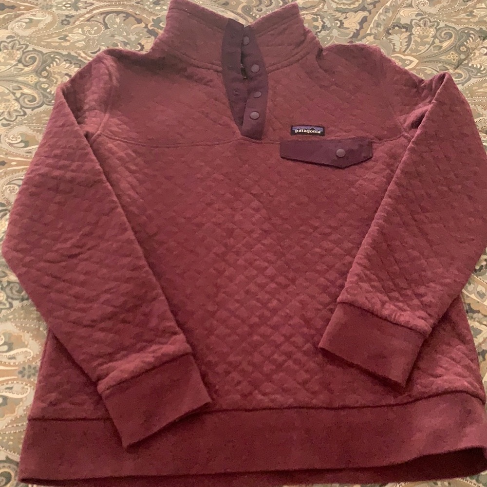 Women’s Patagonia pullover